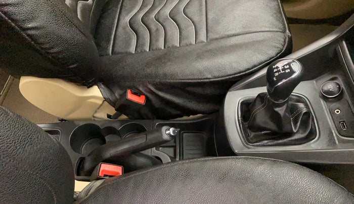 2018 Ford Figo Aspire 1.2 TITANIUM PETROL, Petrol, Manual, 33,914 km, Gear Lever