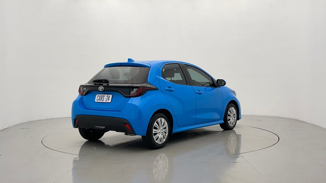 Right Back Diagonal (45- Degree) View