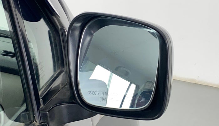 2015 Maruti Wagon R 1.0 VXI, Petrol, Manual, 56,510 km, Right rear-view mirror - Mirror motor not working