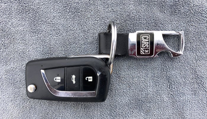 2015 Maruti Wagon R 1.0 VXI, Petrol, Manual, 56,510 km, Lock system - Dork lock functional only from remote key