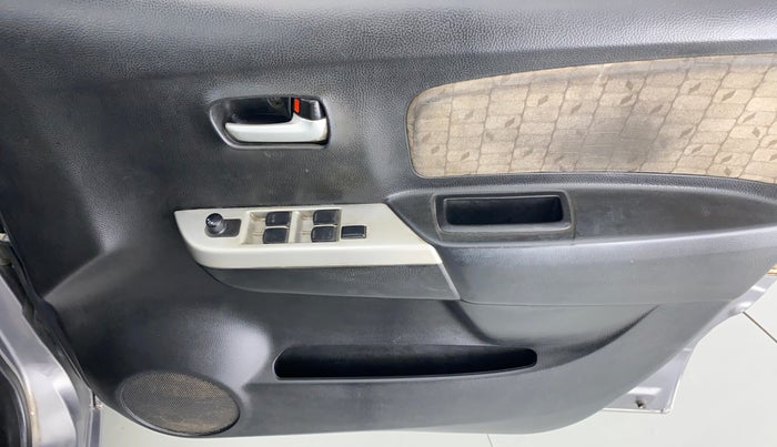 2015 Maruti Wagon R 1.0 VXI, Petrol, Manual, 56,510 km, Driver Side Door Panels Control