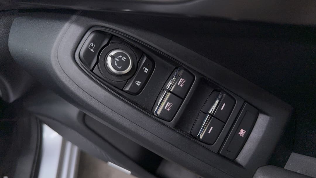 2025 Subaru Impreza 2.0s (AWD), Automatic, 21035 km, Drivers Side Door Panel Controls
