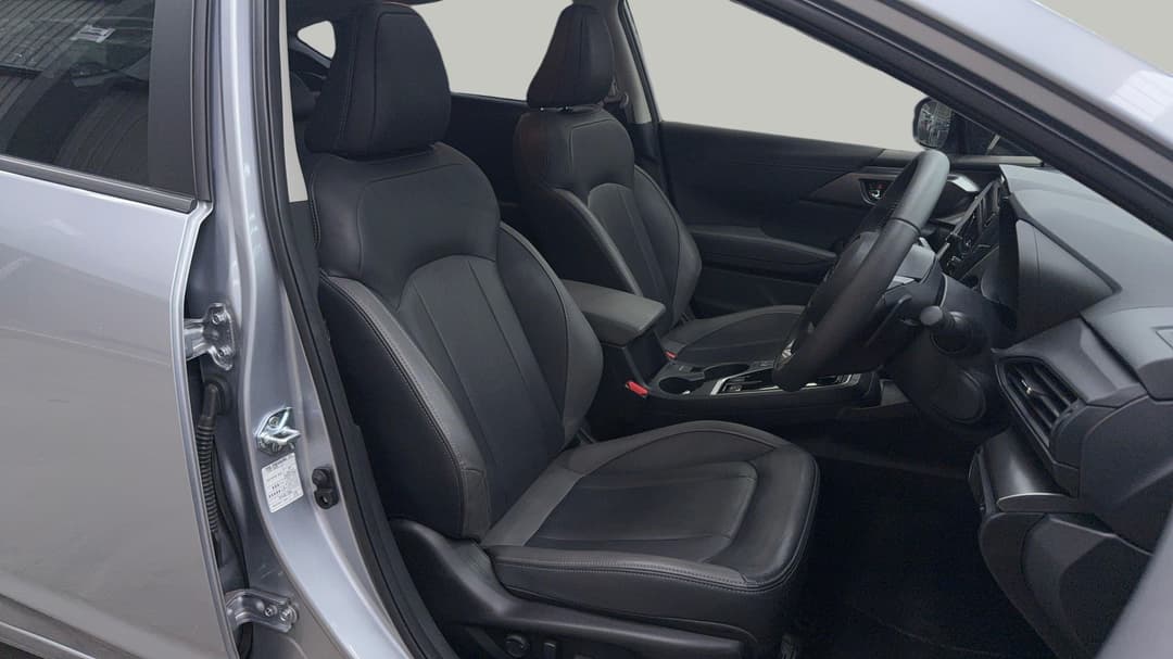 2025 Subaru Impreza 2.0s (AWD), Automatic, 21035 km, Right Side Front Door Cabin View
