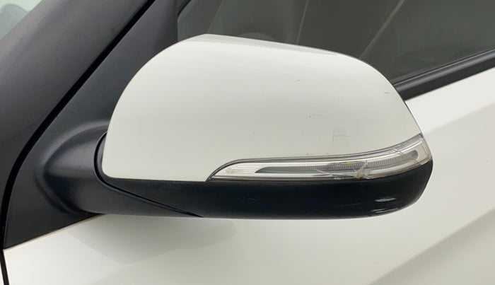 2018 Hyundai Creta SX AT 1.6 PETROL, Petrol, Automatic, 68,036 km, Left rear-view mirror - Indicator light has minor damage