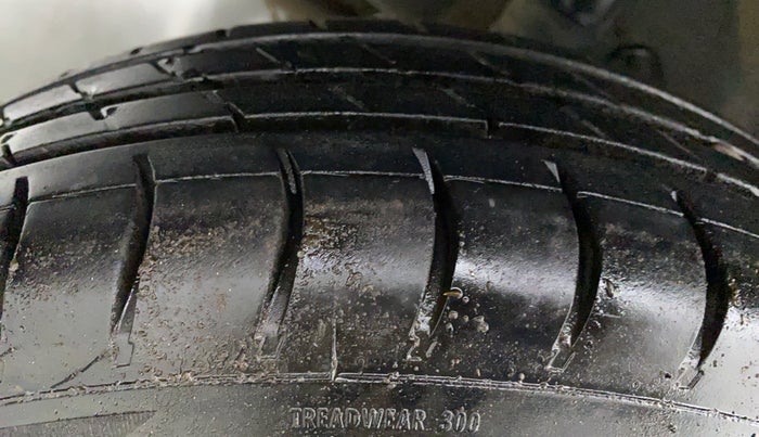 2015 Datsun Go Plus T, Petrol, Manual, 57,117 km, Right Rear Tyre Tread