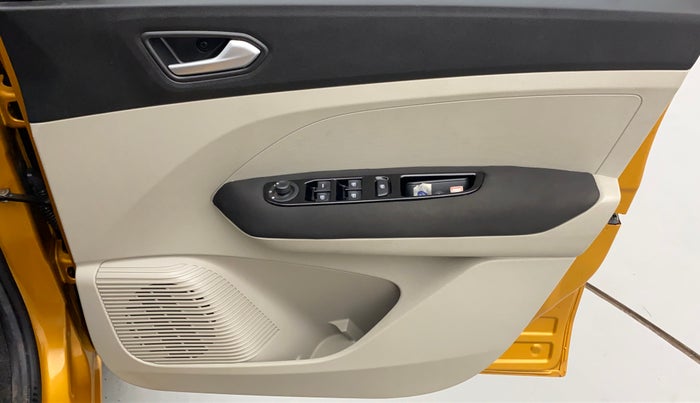 2020 Renault TRIBER RXZ AT, Petrol, Automatic, 8,050 km, Driver Side Door Panels Controls