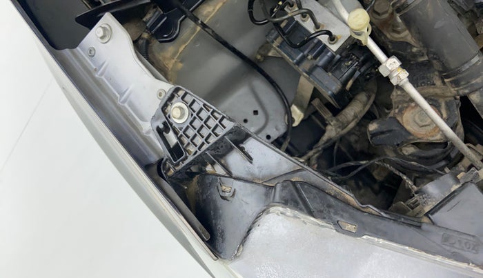 2018 Honda WR-V 1.5L I-DTEC VX MT, Diesel, Manual, 86,087 km, Right headlight - Clamp has minor damage