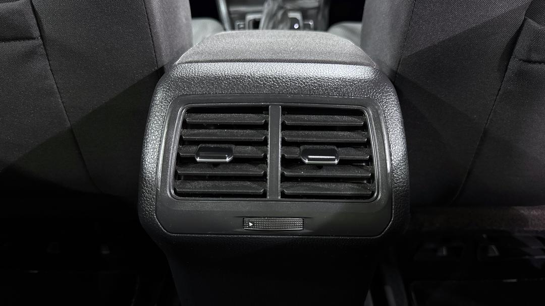 2018 Volkswagen Golf 110 Tsi Comfortline, Automatic, 53586 km, Rear A/C Vent