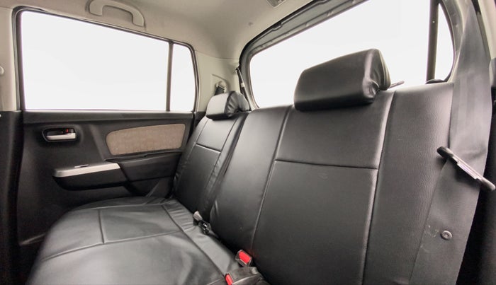 2015 Maruti Wagon R 1.0 VXI, Petrol, Manual, 36,766 km, Right Side Rear Door Cabin