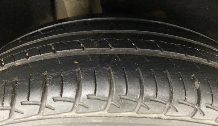 2018 Maruti Baleno DELTA 1.2 K12, Petrol, Manual, 67,219 km, Right Rear Tyre Tread