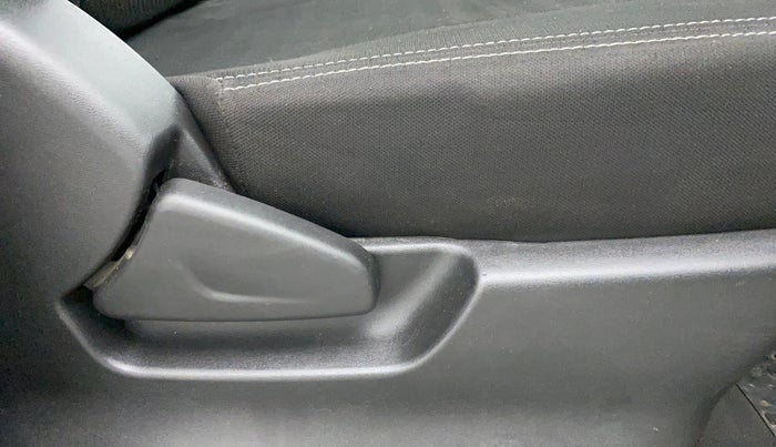 2018 Datsun Redi Go A, Petrol, Manual, 38,983 km, Driver Side Adjustment Panel