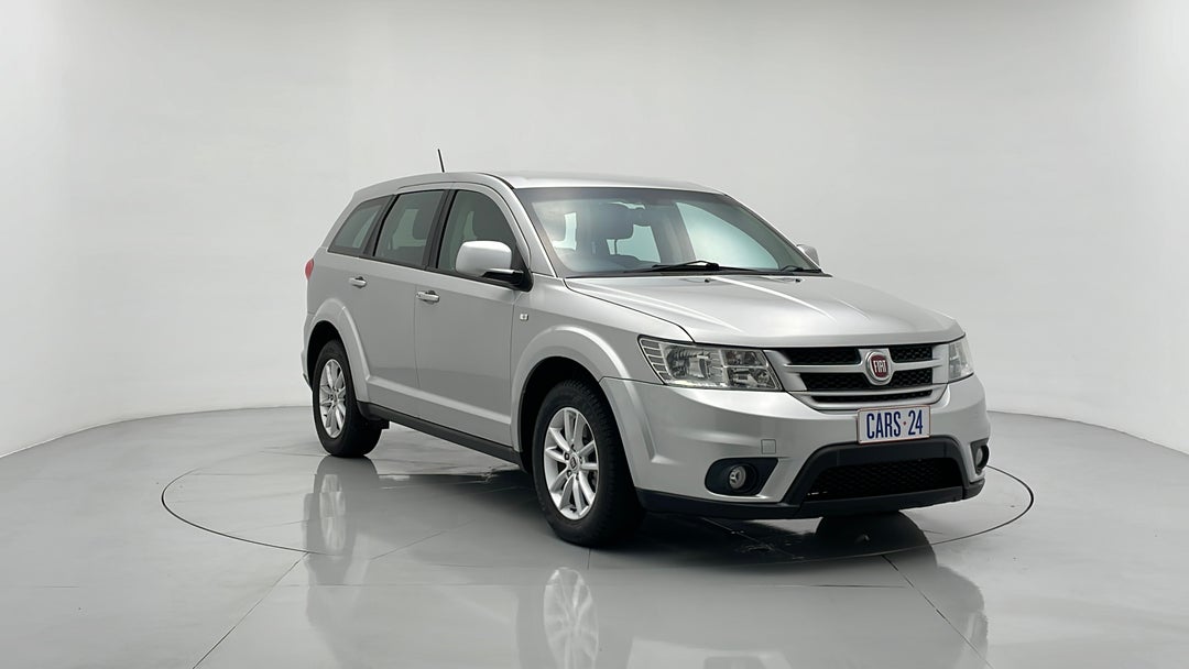 Right Front Diagonal (45- Degree) View