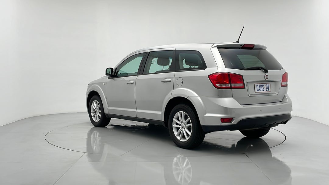 Left Back Diagonal (45- Degree) View