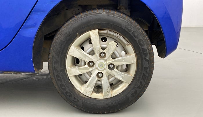 2013 Hyundai Eon D-LITE+, Petrol, Manual, 49,215 km, Left Rear Wheel