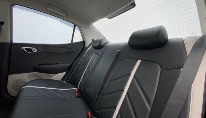 2022 Hyundai AURA SX 1.2, Petrol, Manual, 23,933 km, Right Side Rear Door Cabin