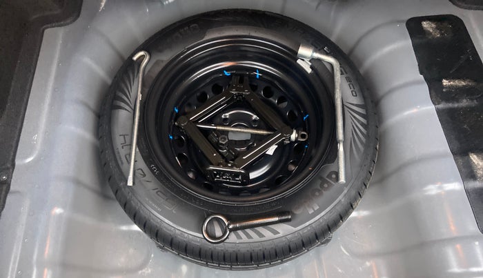 2022 Hyundai AURA SX 1.2, Petrol, Manual, 23,933 km, Spare Tyre