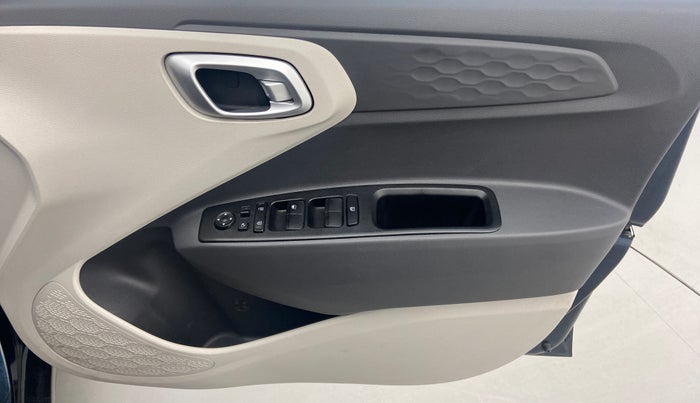 2022 Hyundai AURA SX 1.2, Petrol, Manual, 23,933 km, Driver Side Door Panels Control