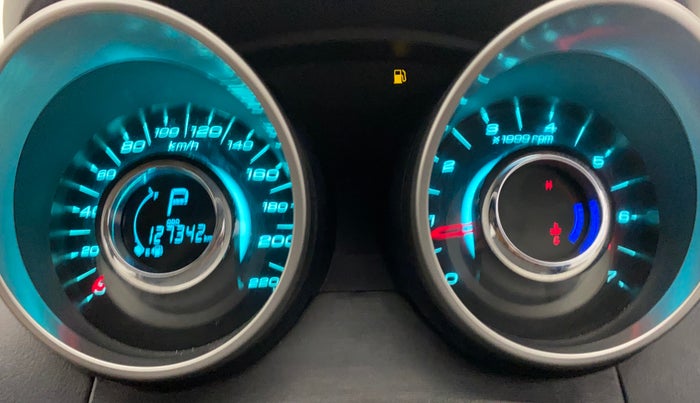 2018 Mahindra XUV500 W11 AT, Diesel, Automatic, 1,27,342 km, Odometer Image