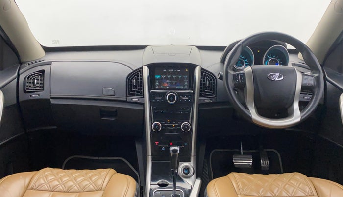 2018 Mahindra XUV500 W11 AT, Diesel, Automatic, 1,27,342 km, Dashboard