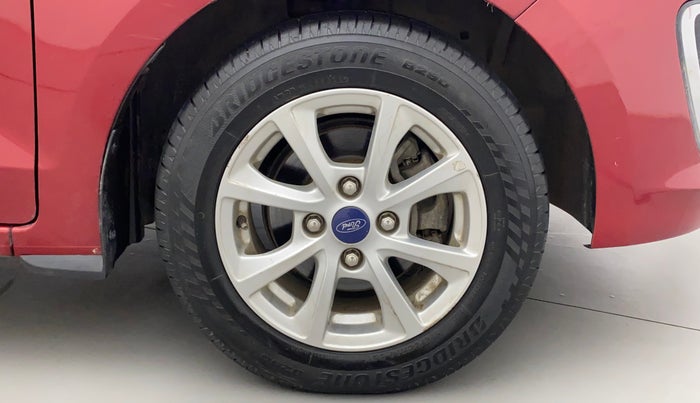 2019 Ford New Figo TITANIUM 1.2 PETROL MT, Petrol, Manual, 48,567 km, Right Front Wheel