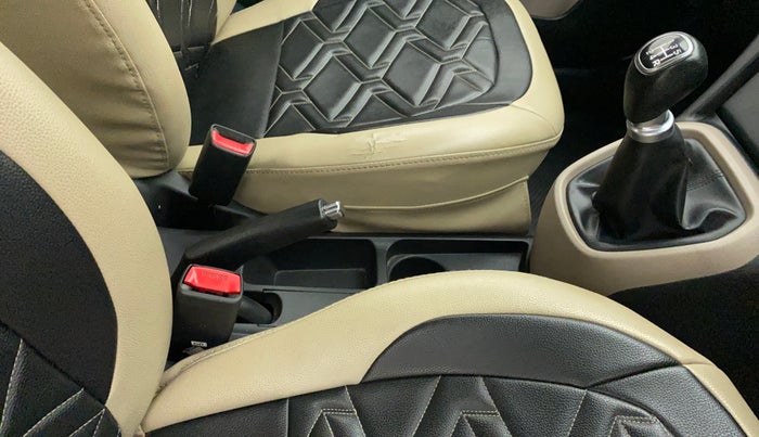 2018 Hyundai Xcent S 1.2, Petrol, Manual, 81,123 km, Gear Lever