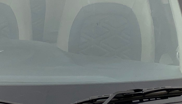 2018 Hyundai Xcent S 1.2, Petrol, Manual, 81,123 km, Front windshield - Minor spot on windshield