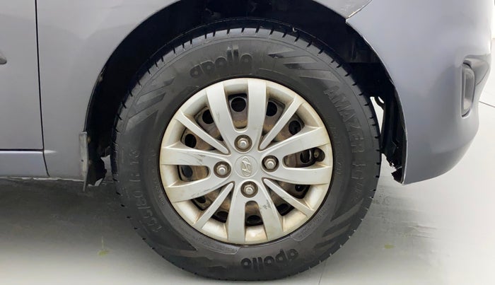 2013 Hyundai i10 MAGNA 1.1, CNG, Manual, 68,811 km, Right Front Wheel