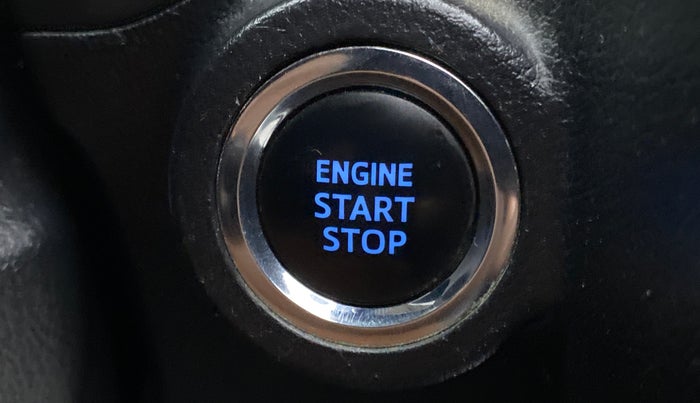 2017 Toyota Innova Crysta 2.7 ZX AT 7 STR, Petrol, Automatic, 91,994 km, Keyless Start/ Stop Button