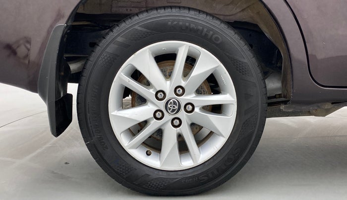 2017 Toyota Innova Crysta 2.7 ZX AT 7 STR, Petrol, Automatic, 91,994 km, Right Rear Wheel
