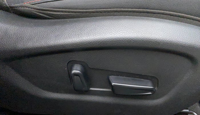 2021 KIA SELTOS GTX PLUS AT 1.5 DIESEL, Diesel, Automatic, 27,118 km, Driver Side Adjustment Panel