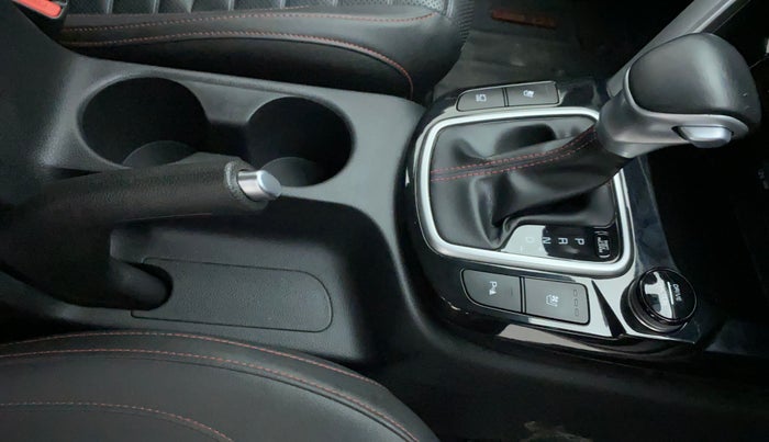 2021 KIA SELTOS GTX PLUS AT 1.5 DIESEL, Diesel, Automatic, 27,118 km, Gear Lever