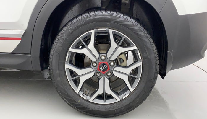 2021 KIA SELTOS GTX PLUS AT 1.5 DIESEL, Diesel, Automatic, 27,118 km, Right Rear Wheel