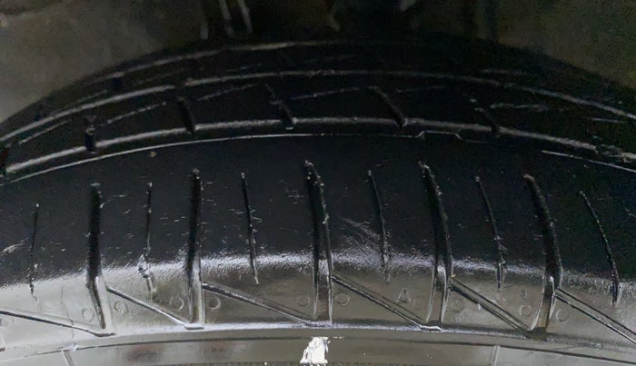 2020 Maruti Alto LXI, Petrol, Manual, 23,840 km, Left Front Tyre Tread