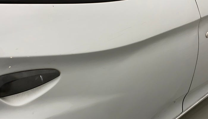 2012 Hyundai Eon D-LITE+, Petrol, Manual, 61,196 km, Right rear door - Slightly dented