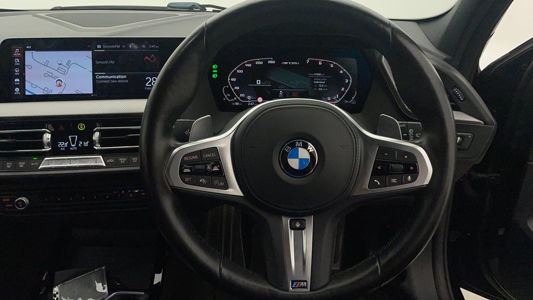 2020 BMW 1 M135i xDrive, Automatic, 47900 km, Steering Wheel Close-up