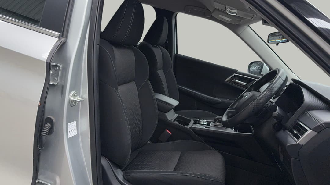 2024 Mitsubishi Outlander Es 7 Seat (2WD), Automatic, 45923 km, Right Side Front Door Cabin View