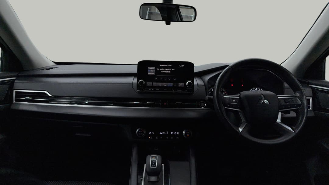 2024 Mitsubishi Outlander Es 7 Seat (2WD), Automatic, 45923 km, Dashboard View