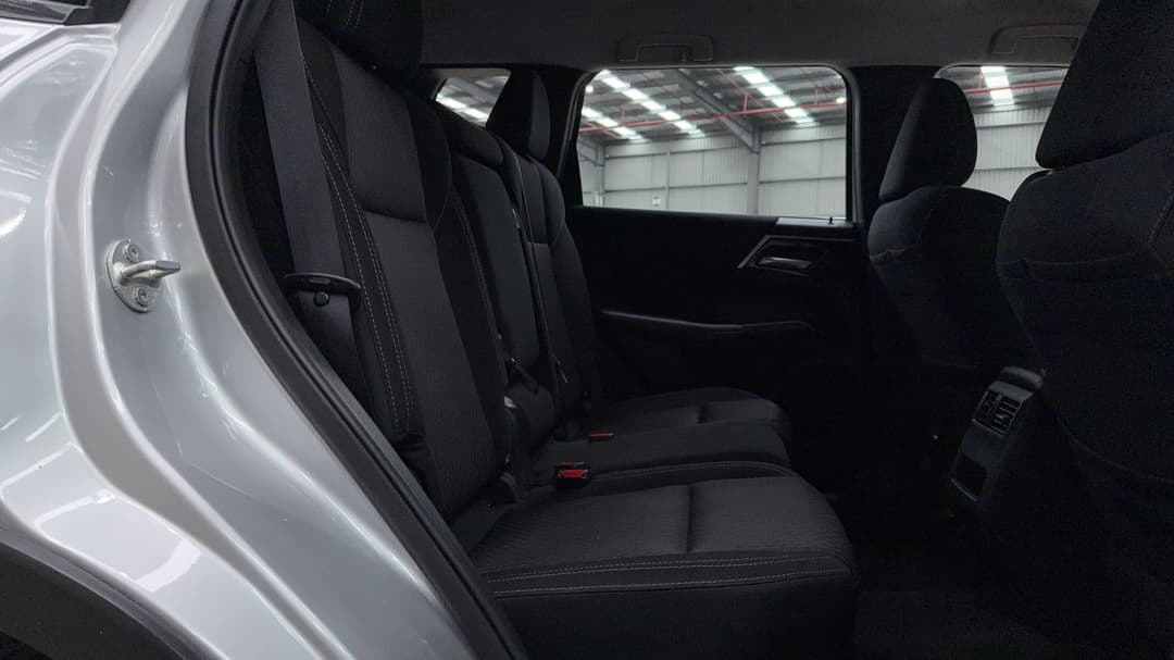 2024 Mitsubishi Outlander Es 7 Seat (2WD), Automatic, 45923 km, Right Side Rear Door Cabin View