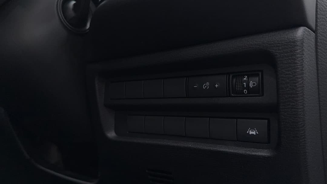 2024 Mitsubishi Outlander Es 7 Seat (2WD), Automatic, 45923 km, Utility Switches/Buttons