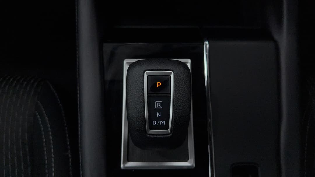 2024 Mitsubishi Outlander Es 7 Seat (2WD), Automatic, 45923 km, Gear Lever 