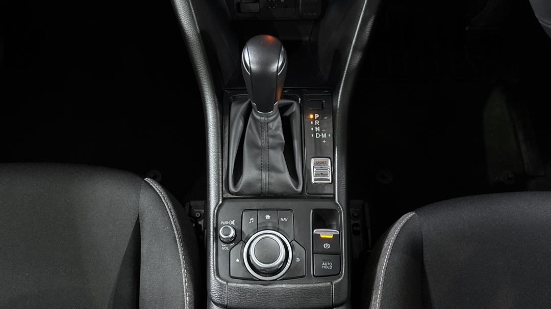 2025 Mazda CX-3 G20 Pure, Automatic, 25783 km, Gear Lever 