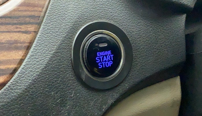 2017 Hyundai Verna 1.6 SX VTVT (O), Petrol, Manual, 99,406 km, Keyless Start/ Stop Button