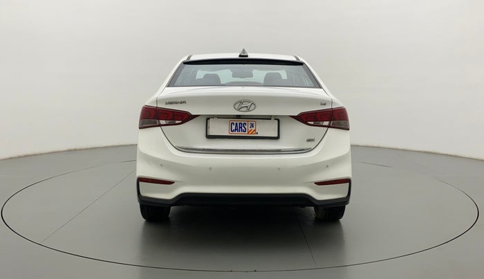 2017 Hyundai Verna 1.6 SX VTVT (O), Petrol, Manual, 99,406 km, Back/Rear