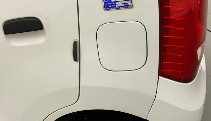2018 Maruti Wagon R 1.0 LXI CNG, CNG, Manual, 83,761 km, Left quarter panel - Minor scratches