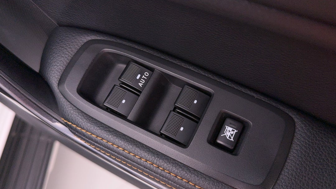 2021 Ford Ranger Wildtrak 2.0 (4x4), Automatic, 117979 km, Drivers Side Door Panel Controls