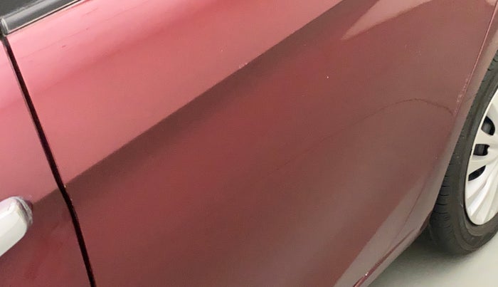 2017 Maruti Ciaz SIGMA 1.4 MT PETROL, Petrol, Manual, 75,480 km, Rear left door - Minor scratches
