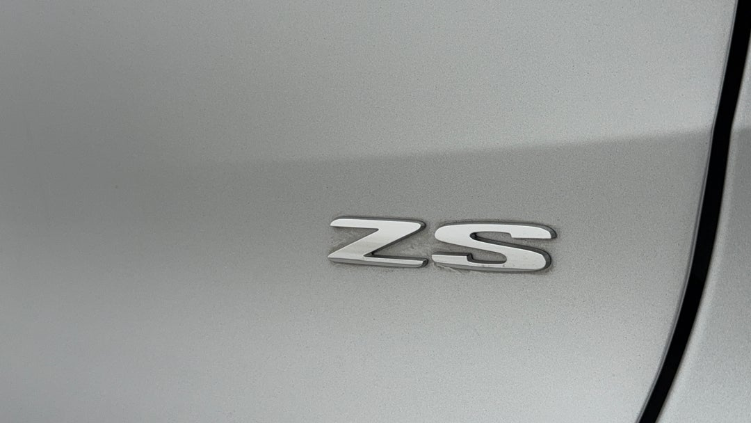 Badge (Boot Right Side)