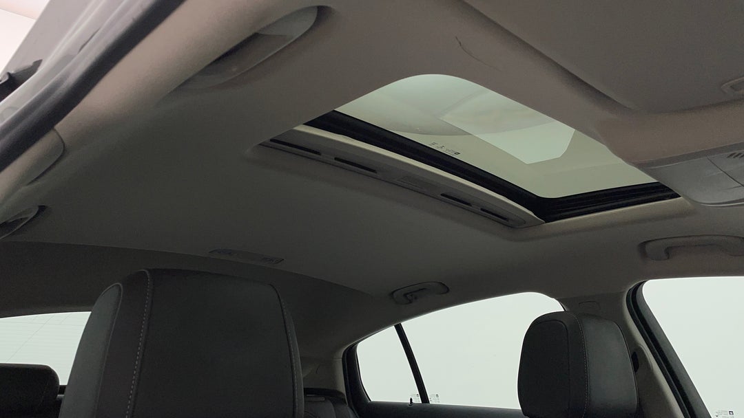 Interior Sunroof/Moonroof