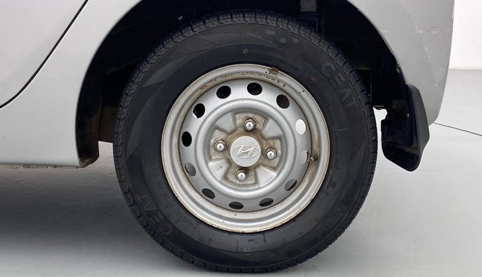 2015 Hyundai Eon ERA PLUS, Petrol, Manual, 21,690 km, Left Rear Wheel