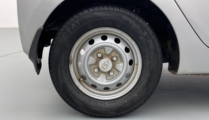 2015 Hyundai Eon ERA PLUS, Petrol, Manual, 21,690 km, Right Rear Wheel
